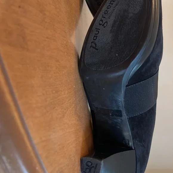 Like-New Paul Green Suede pumps US size 10 EU size 7.5 - Picture 4 of 7